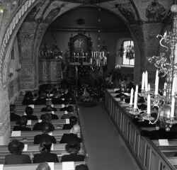 Knista kyrka under begravningen av Stenstrm i Fjugesta - klicka fr att frstora