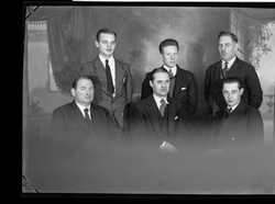 Walter Sj�berg gr. tapetserare  (film/G� 1) - klicka f�r att f�rstora