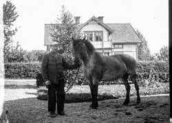 Karl B�ck - klicka f�r att f�rstora