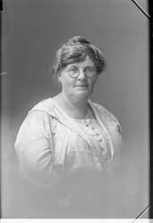 Fru Hilda Karlson - klicka f�r att f�rstora