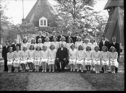 Ok�nd Konfirmandgrupp - klicka f�r att f�rstora