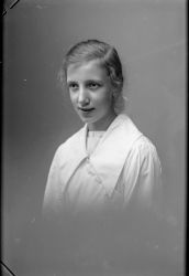 Thora Holmgren - klicka f�r att f�rstora