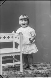 fru E. Sj�gren, flicka - klicka f�r att f�rstora