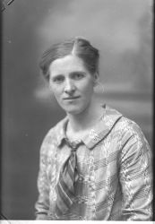 Fru Sigrid Lindberg - klicka för att förstora Fru Sigrid Lindberg - klicka för att förstora