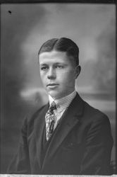 Arthur Hellstr�m - klicka f�r att f�rstora