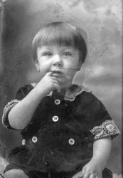Ernst Johanson, gosse - klicka f�r att f�rstora