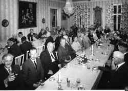 Grav�let �ver cementfabriken i Lanna h�lls p� Latorps herrg�rdspensionat den 16 august 1966. Det var kanske slutet p� Lanna som industriort. Det r�ckte inte i 100 �r. Namn p� deltagarna finns i Lannap�rmen i hembygdsf�reningens arkiv. - klicka f�r att f�rstora