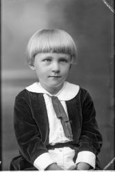 Gustaf Peterson, gosse - klicka f�r att f�rstora