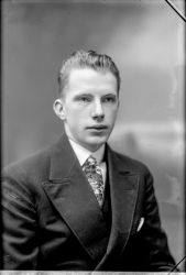 Gunnar H�gglund - klicka f�r att f�rstora