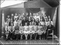 Folkskoll�rare P. Rundberg (skolgrupp 1931) - klicka f�r att f�rstora