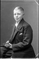 Arne Erixson, konfirmand - klicka f�r att f�rstora