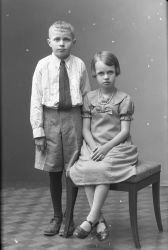 Fru Berta Anderson, barn - klicka f�r att f�rstora