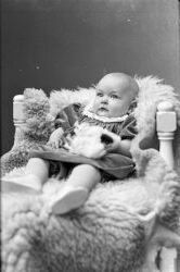 Bernhard S�derlund flicka - klicka f�r att f�rstora