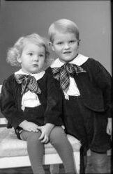 Fru Dagny Peterson barn - klicka f�r att f�rstora