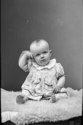 Elof Karlson flicka - klicka f�r att f�rstora