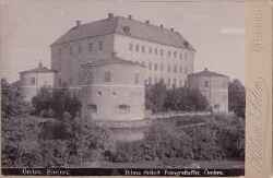 Örebro slott innan tornens tak byggdes om 1897-1901 - klicka för att förstora