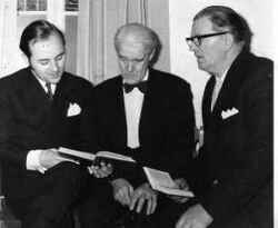 Betel i Dormen jubilerar. Fr�n v�nster T Str�m, Y Svenson och E Karlsson  - klicka f�r att f�rstora