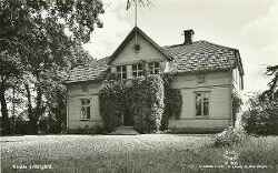 Huvudbyggnaden vid Knista pr�stg�rd 1952 - klicka f�r att f�rstora