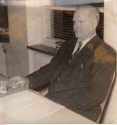 Karl Nykvist ordf�rande i kommunfullm�ktige - klicka f�r att f�rstora