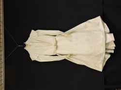 Kl�nning fr�n 18-70--1880-talet. Kommer fr�n familjen Hedengren,Lanna, men kan ha tillh�rt n�gon bosatt  i Riseberga. - klicka f�r att f�rstora