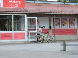 Entr�n till ICA -butiken i Fjugesta - klicka f�r att f�rstora