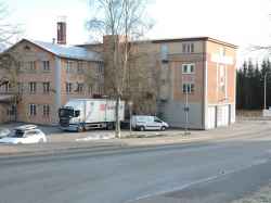 Wasa Sweden, ett internationellt 70-�rigt f�retag, som utvecklar sina produkter i Fjugesta och producerar i Kina. F�retaget finns p� Bergsgatan i m�belfirman Johanson och S�ners  f.d. lokaler.  Arbetar med knapptillverkning och andra konfektionsutensilier. F�retaget har c:a 15 anst�llda i Fjugesta. �gare �r Niklas Neuendorff och Pelle Johansson. - klicka f�r att f�rstora