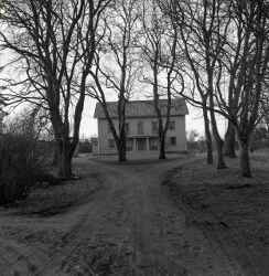 Bilder fr�n Kvistbro pr�stg�rd, f�rsamlingsg�rd och landslagens skola - klicka f�r att f�rstora