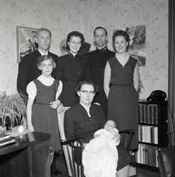 Barndop vid Fr�lsningsarm�n Fjugesta - klicka f�r att f�rstora