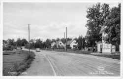 Letstigen, Fjugesta.
Ett brevkort till Hedvig Nilsson, S�rby, Edsberg.
Med gratulationer p� namnsdagen 14.10 1944. - klicka f�r att f�rstora