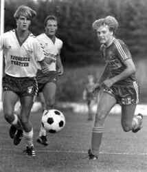 Fotboll. Mikael Eneroth och Jan Nyhl�n - klicka f�r att f�rstora