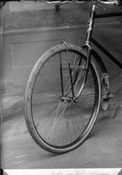 G. W. Karlson gaffel på cykel - klicka för att förstora