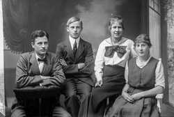 D. Hagstr�m - klicka f�r att f�rstora